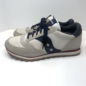 Saucony Men's Athletic Sneakers in Beige, Black, and Maroon